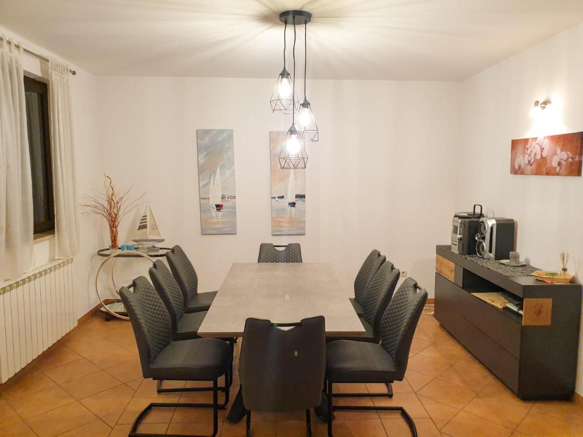 Holiday Home Elis Fazana Exterior photo