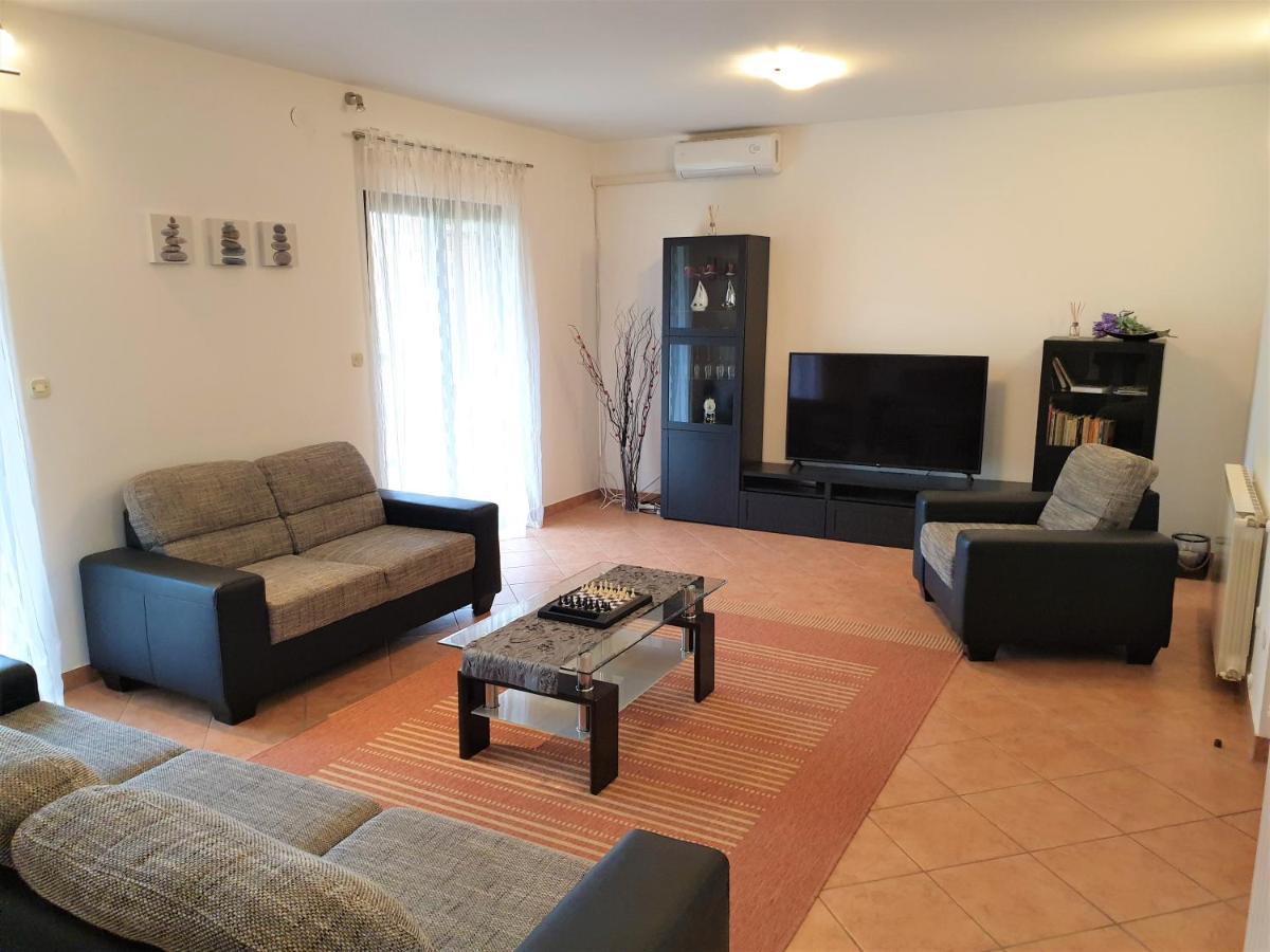 Holiday Home Elis Fazana Exterior photo